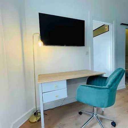 Daire Thermal A 10 Min A Pied De La Gare *